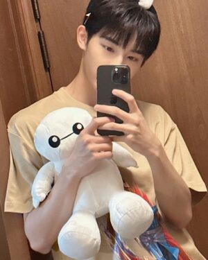 Winwin Instagram - 🎠🎆