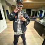 Wiz Khalifa Instagram – My joints burn 45 minutes fuck is you talkin bout.