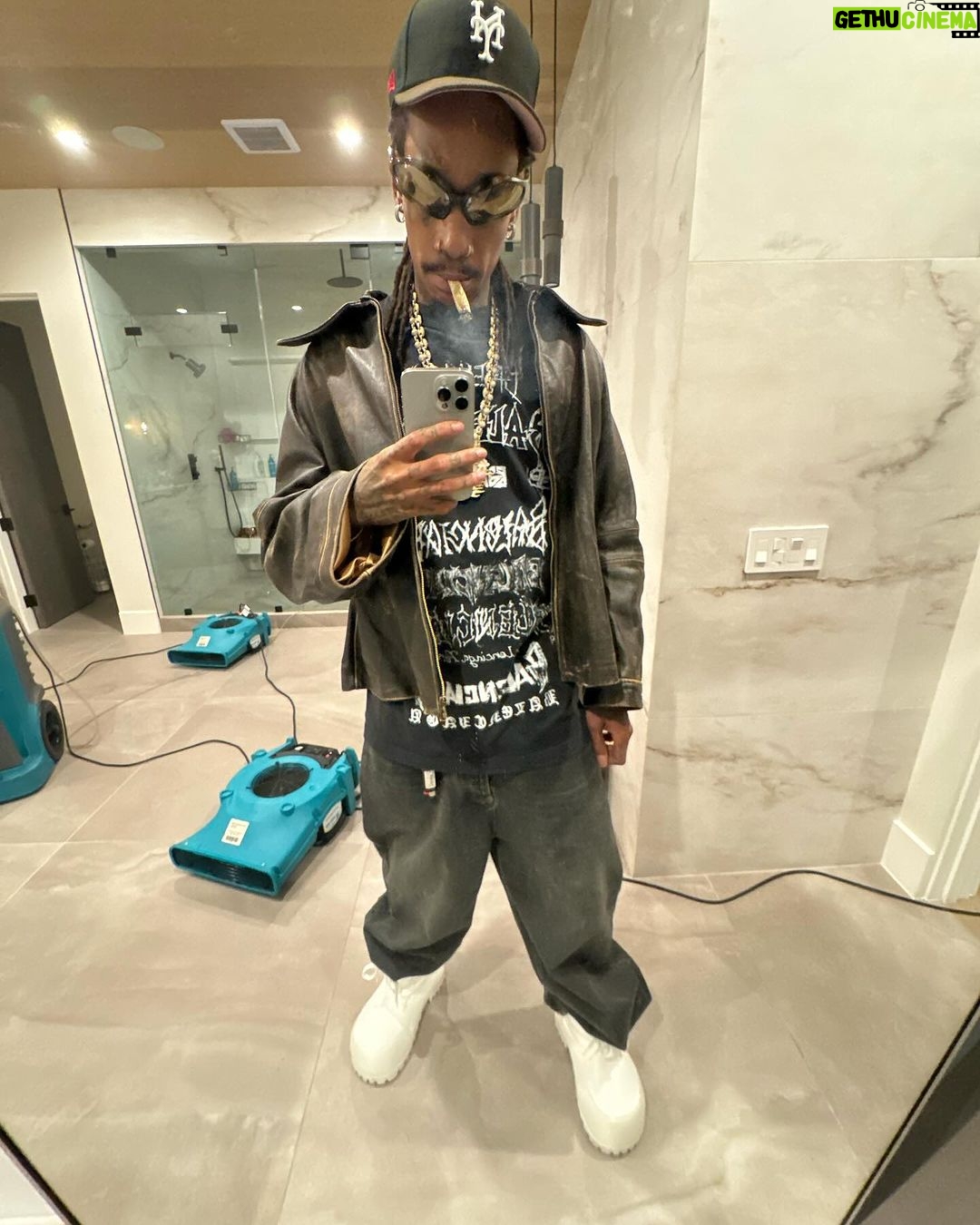 Wiz Khalifa Instagram - This shit didn’t happen on its own. Taylor Gang the World.