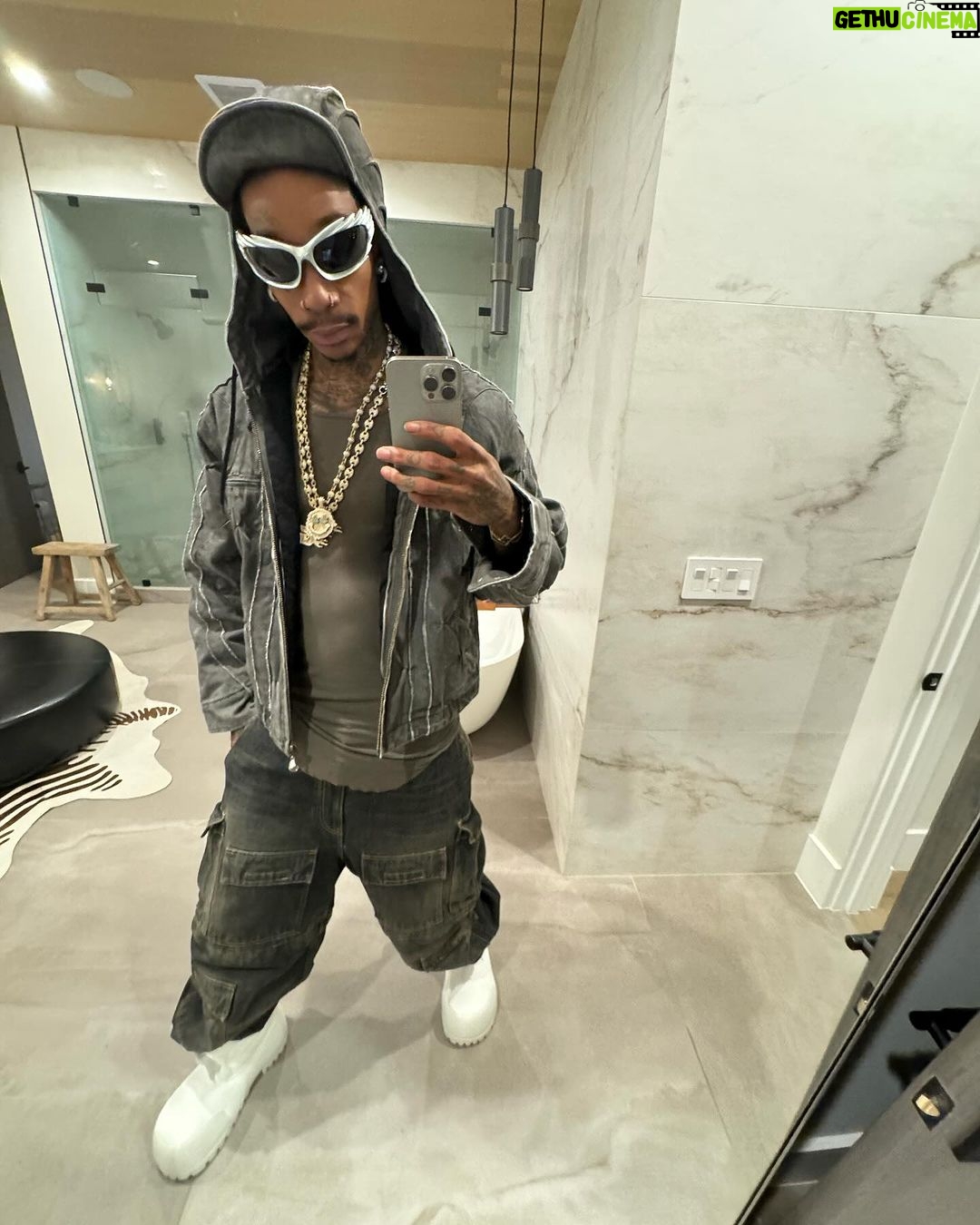 Wiz Khalifa Instagram - Leavin y’all in the dust