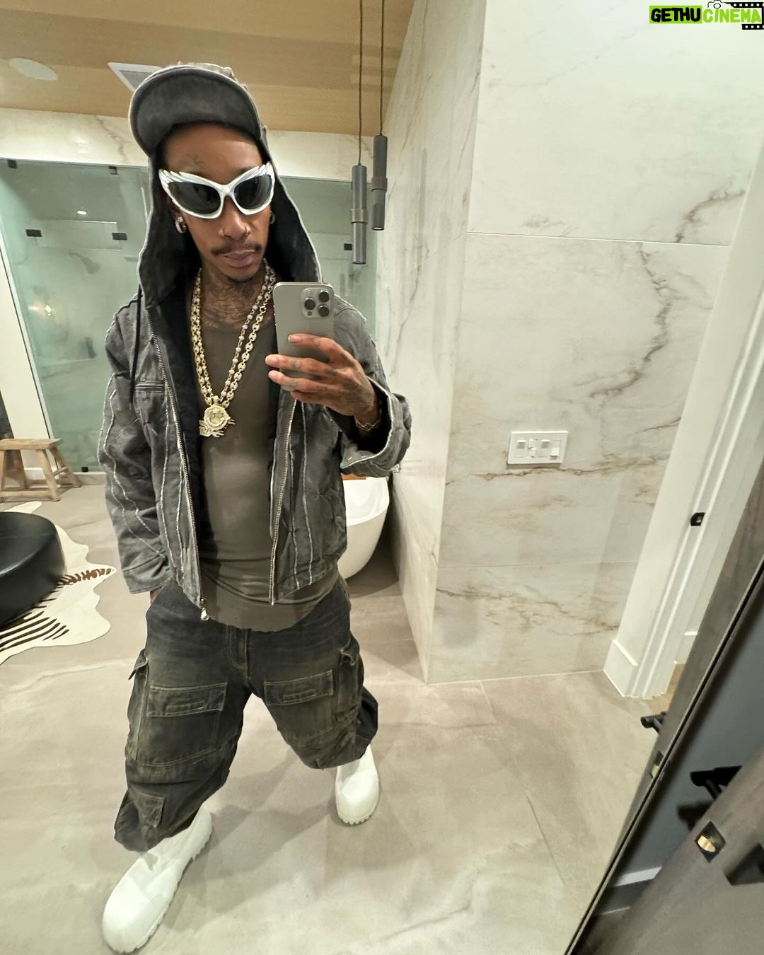 Wiz Khalifa Instagram - Leavin y’all in the dust