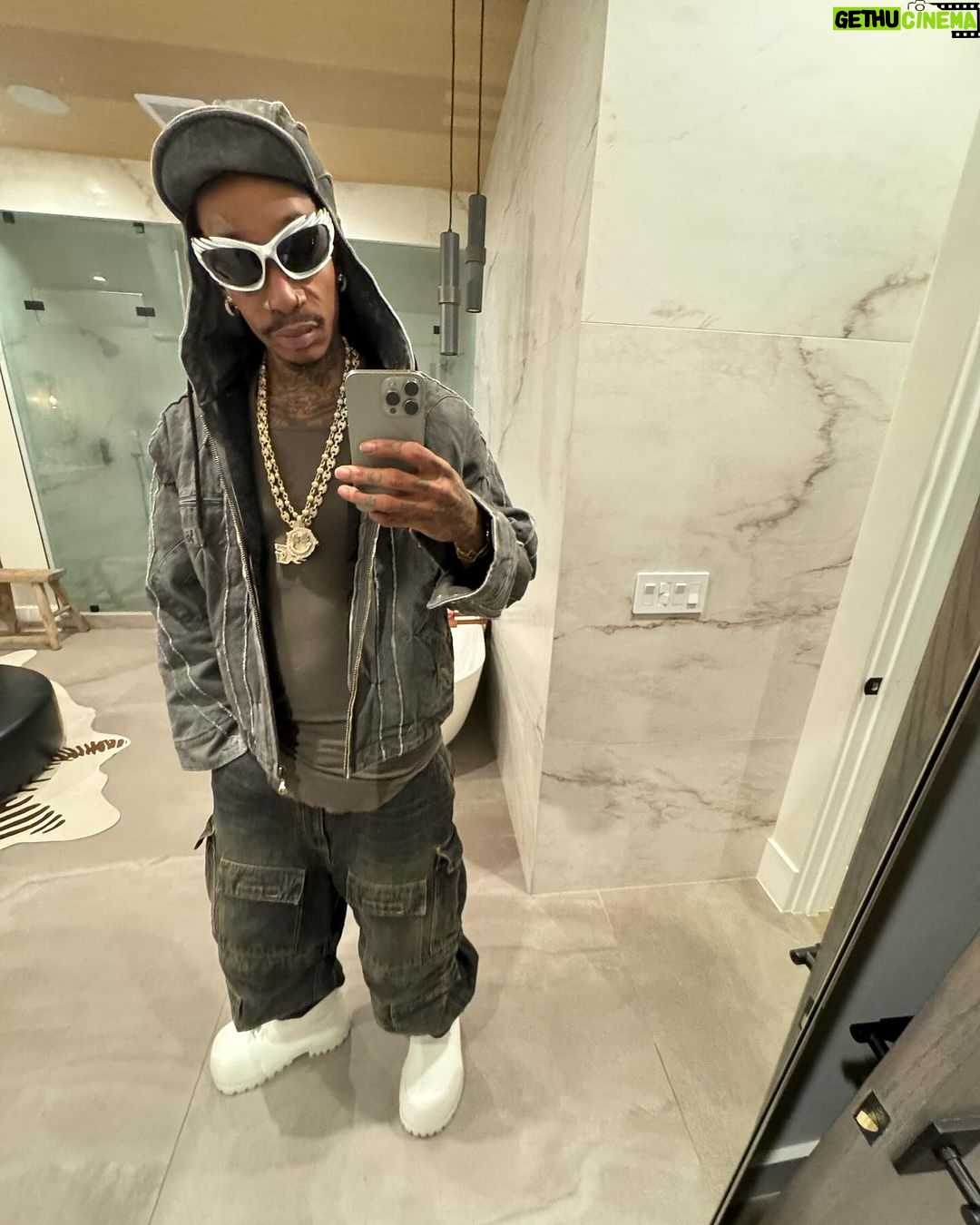 Wiz Khalifa Instagram - Leavin y’all in the dust