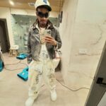 Wiz Khalifa Instagram – All white I got Range too.