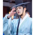 Woo Do-hwan Instagram - 😃😄🥲😎