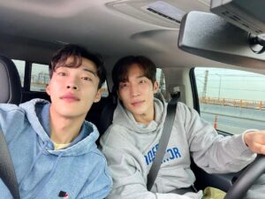 Woo Do-hwan Instagram - 오늘은 쭈우우욱 mbc와 함께🤫🤫🤫