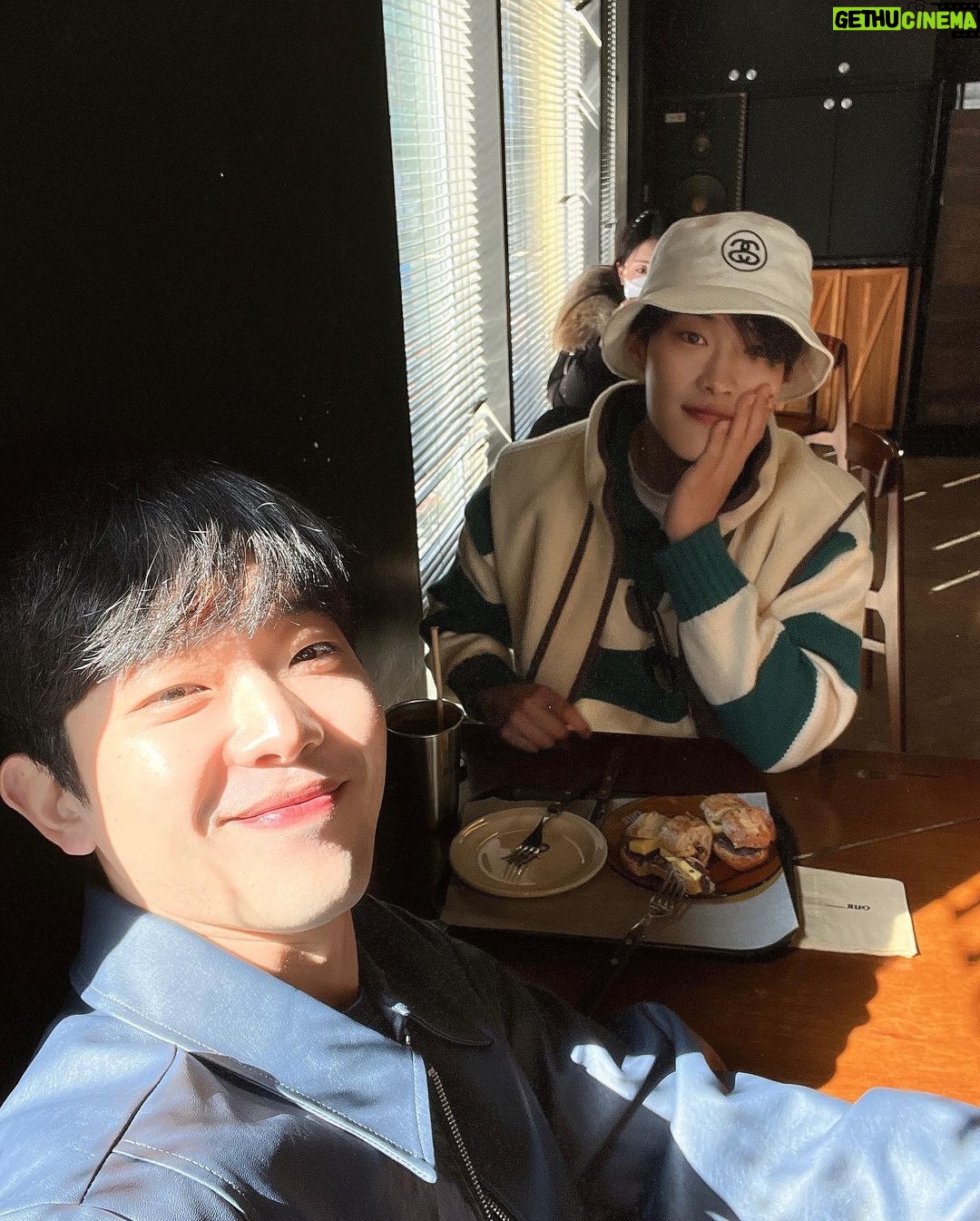 Woo Do-hwan - 542.9K Likes - 🥖🥖🥖
