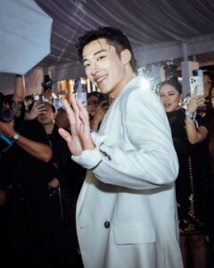Woo Do-hwan Instagram - Thank you, everyone🤍🤍🤍 #singapore #lancome