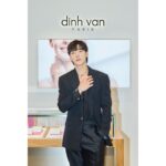 Woo Do-hwan Instagram – I love it💛
 
#dinhvanparis #dinhvan #딘반