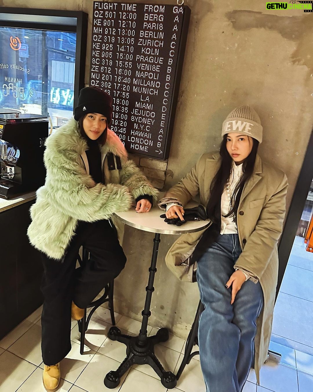 Woranuch Bhirombhakdi Instagram - ร้านนี้ขนมอร่อยยย 🙃 Hannam-dong