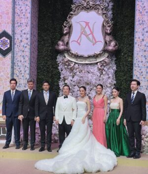 Woranuch Bhirombhakdi Instagram - Congratulations ja 🤍 

@ai_top @oilnuntisa