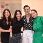 Woranuch Bhirombhakdi Instagram - ……… ฉํ่า ……… ขอบพระคุณพี่แป้งที่น่ารักของพวกเรานะคะ 🤍 มะคืนนี้สนุกและอบอุ่นมากมากเลยค่ะ อยากให้ถึงปีหน้าแล้วค่า 🤭 ดีใจได้เจอพี่พี่เพื่อนเพื่อนทุกคนนะคะ แล้วก็ขอต้อนรับสมาชิกใหม่ น้องนนกุล ด้วยค่า 🫶🏻 #พี่ป๊อปผู้ไม่มีไอจี