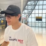 Worrachai Sirikongsuwan Instagram - หิวข้าวนะ #tapeworrachai Suvanphum International Airport สนามบินสุวรรณภูมิ, Bangkok, Thailand