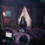 Wulan Guritno Instagram - Mba Rahayu ucapkan TERIMA KASIH buat antusias 213.464 Yang sudah menonton @filmtrinil 🤍 Yang belom ke bioskop yuk temenin mba Ayu mencari tubuhnya 👻 Yang gak ke bioskop aku samperin ya pas tidur dalam bentuk yg di slide - 4 👻👻 #filmtrinil #KembalikanTubuhku #baleknogembungku