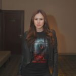 Wulan Guritno Instagram - Dari nobar ke nobar.. @filmtrinil masih bertahan dan ramai di minggu ke-3 Terima kasih kalian semua 💋 Yang belom sempat nonton yuk ke bioskop 👻