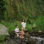 Wulan Guritno Instagram - Bentar yaa,.. mau keliling sawah naik Pedati trus nyemplung di sungai duluuu..... thank you @tegsaadventure yang udah aturin ini semua Gunung Merapi, Kaliurang, Jogja..
