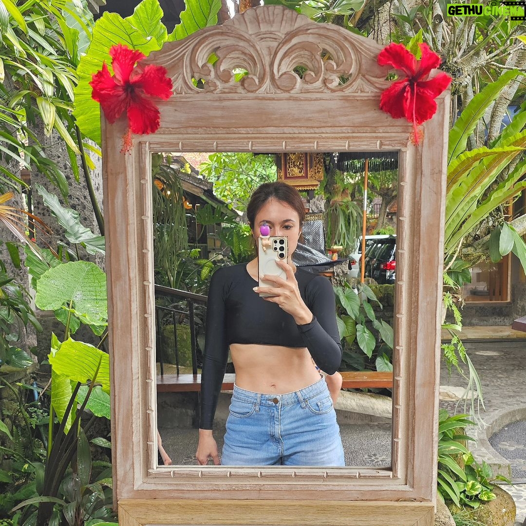 Wulan Guritno Instagram - Hellow Bali 🌺