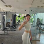 Wulan Guritno Instagram - Happy sunday 💪