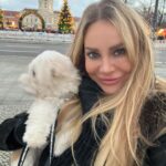 Xenia Seeberg Instagram – Happy new year ihr Lieben. Dankeschön dass so viele von Euch nachgefragt haben: Haluna geht es wieder besser und ist auch mit 11 Jahren nun bereit für neue Abenteuer in 2024! 
Happy new year my dear friends. Thank you for your many wishes: yes Haluna is doing much better and she is now at the age of 11 ready for new adventures in 2024. #happynewyear #bolonkazwetna #bolonkalove #bolonka #lovemydog #bestager #enjoythelittlethings #enjoythemoment Schloss Charlottenburg