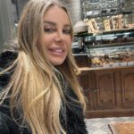 Xenia Seeberg Instagram – Erst mal ein Café au lait und Croissant. Muss sein. First let‘s have a café au lait and a pre X-mas croissant. It’s a must in Paris. Save sugar free for another day. 
#paris #croissant #cafeaulait 
#iloveparis #painauxraisins Paris, France