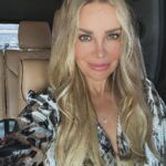 Xenia Seeberg Instagram - Mit Philias auf dem Weg zum Grand Prix nach Abu Dhabi. Dankeschön liebe Carmen @carmengeiss @robertgeiss_1964 @geissproperties für die Einladung. Wir freuen uns sehr. On the way to the Grand Prix in Abu Dhabi. Thank you dear Carmen and Robert for the invitation. We are pretty excited. #grandprix #grandprixabudhabi #formel1 #abudhabi Abu Dhabi, United Arab Emirates
