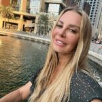 Xenia Seeberg Instagram - Zeit für viele Gedanken… beim Abendspaziergang im Sonnenuntergang am Wasser. Hier ist es gerade so ruhig und friedlich. Leider an vielen Orten der Welt gerade gar nicht. Warum wird die Menschheit einfach nicht schlauer? Time for many thoughts… on my evening sunset walk through the Marina. It’s so peaceful here. Unfortunately it’s the total opposite in many other parts of the world. Why does mankind not learn and finally become wiser and smarter? #peace #prayforpeace #bethebestyou #bethebestversionofyou #sunset #peaceofmind #marina #dubaimarina #dubai #50plus #50plusandfabulous #enjoythelittlethings #enjoythemoment #bestager #spiritualawakening #liveyourlife Dubai Marina