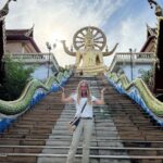 Xenia Seeberg Instagram - Glücklich zurück in Thailand mit meiner Mama und Phili. Heute besuchen wir den Golden Buddha. Happy to be back in Thailand with my Mom and Phili for a few weeks … Do you think we look much alike? #kohsamui #thailand #familytime #familyfirst #familygoals #motheranddaughter #bestager #bestagermodel #50plusandfabulous #70plusandfabulous BIG Buddha Temple at Koh Samui