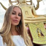 Xenia Seeberg Instagram - Buddha‘s teachings and blessings to the world are sure needed at times like this. Makes you wonder: why does mankind have such difficulties to learn and get wiser? How come we are still so limited in our comprehension of a bigger universal picture? #blessings #goldenbuddha #sayaprayer #olderbutnotwiser #humannature #soulawakening #soulgrowth #soulguidance BIG Buddha Temple at Koh Samui