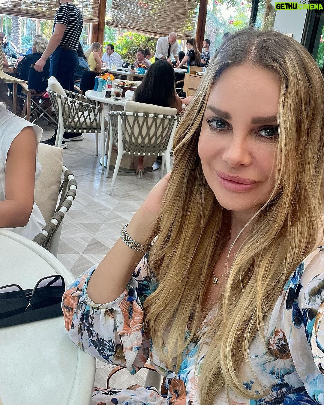 Xenia Seeberg Instagram - Always a nice atmosphere at the Dior Beachclub @nammos.dubai . For a Business lunch at the restaurant or enjoying time with friends at the beach for a cocktail. #dubai #nammosdubai #diorbeachdubai #lunchtime #enjoythelittlethings #enjoythemoment