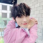 Xiaojun Instagram - En? Feeling better now？😊