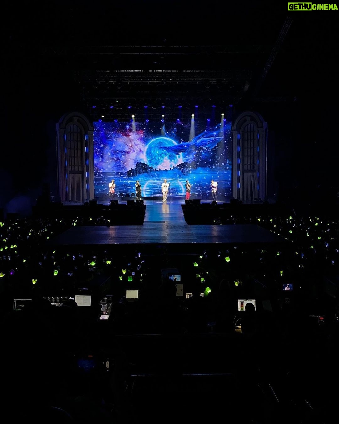 Xiaojun Instagram - Thank u so much MANILA!What a amazing night 💚💚💚