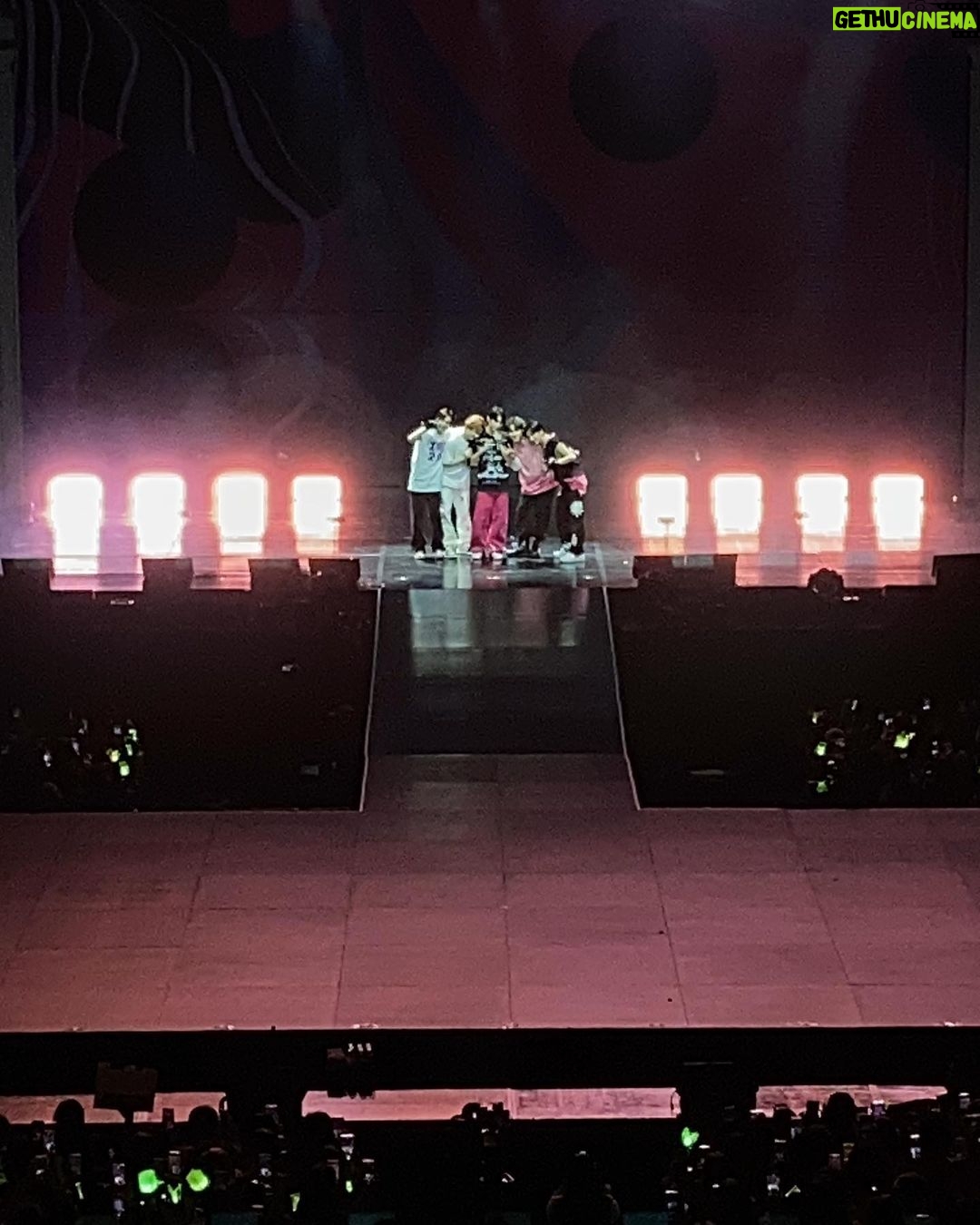 Xiaojun Instagram - Thank u so much MANILA!What a amazing night 💚💚💚