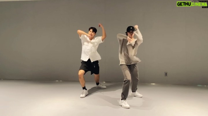 Xiaojun Instagram - choreography by @totellthetrue Dancing practice.