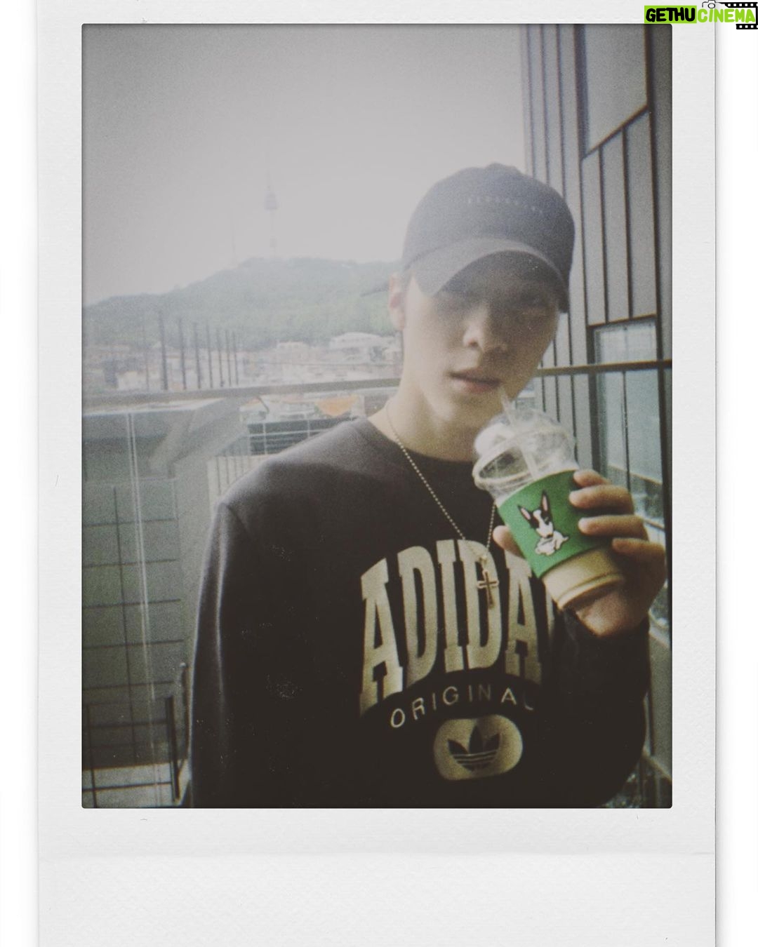 Xiaojun - 883.2K Likes - 4 years