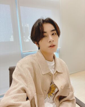 Xiaojun Instagram - 