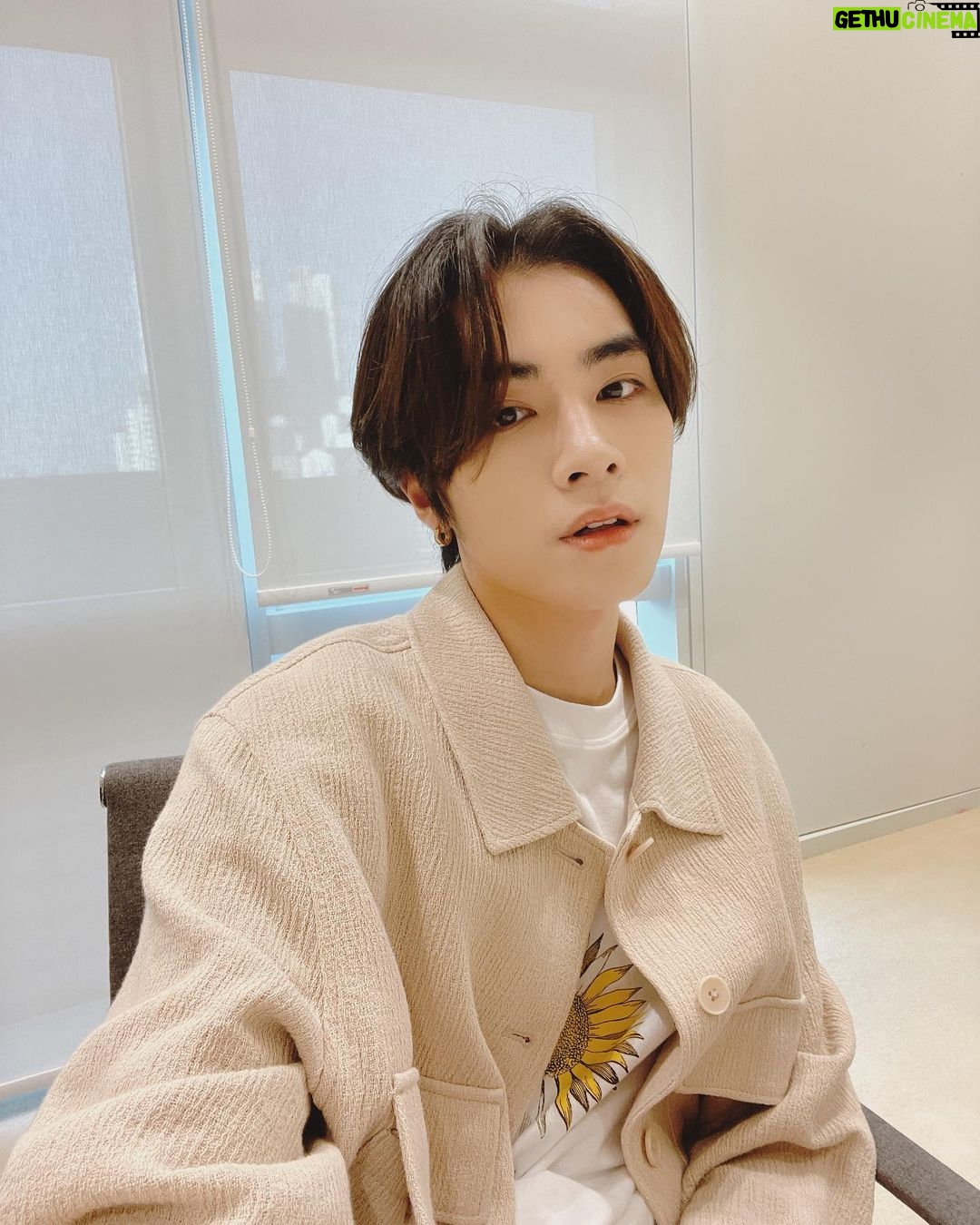 Xiaojun - 854.9K Likes -