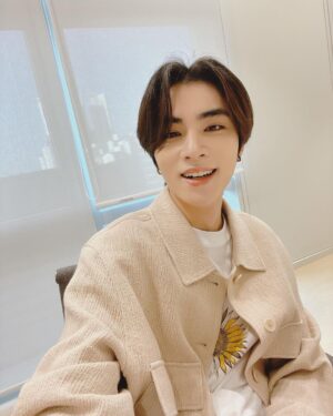 Xiaojun Instagram - 