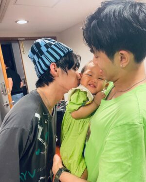 Xiaojun Instagram - Good times in Hong Kong💚