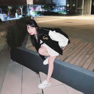 Xu Mengjie Instagram - ♡︎ › ☾  ..