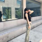 Xu Mengjie Instagram - 🖤 ♡‧₊˚