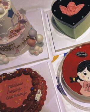 Xu Mengjie Instagram - 新的开始🎂 ꙳ₓ ✨ ◟✦ ‎

happy birthday.  to me