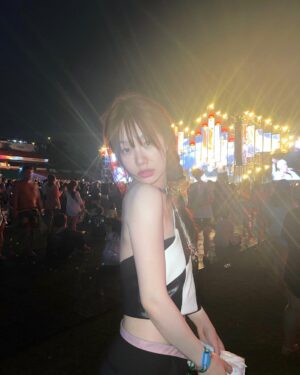 Xu Mengjie Instagram - 🔫✨🔥～～