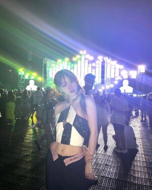 Xu Mengjie Instagram - 🔫✨🔥～～