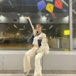 Xu Mengjie Instagram – Bangkok, I’m coming ✈️～ ✧◝(⁰▿⁰)◜✧
🏝️⛱️🏄🏻‍♀️🍹🍤🥭✨🍄✨✨