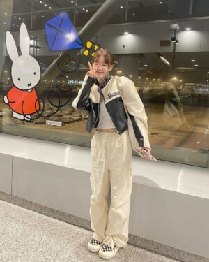 Xu Mengjie Instagram - Bangkok, I’m coming ✈️～ ✧◝(⁰▿⁰)◜✧
🏝️⛱️🏄🏻‍♀️🍹🍤🥭✨🍄✨✨