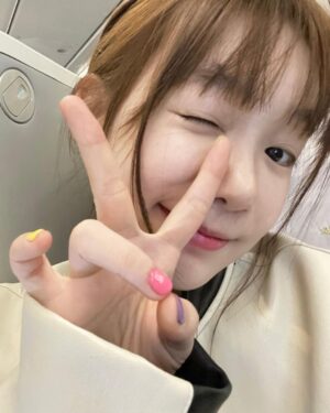Xu Mengjie Instagram - Bangkok, I’m coming ✈️～ ✧◝(⁰▿⁰)◜✧
🏝️⛱️🏄🏻‍♀️🍹🍤🥭✨🍄✨✨