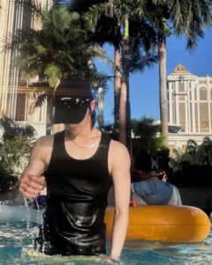 Xu Minghao Instagram - 🐳