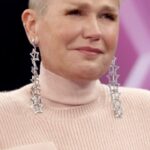 Xuxa Instagram - Em 2023 escrevi mais uma página importante da minha história. Gratidão eterna por vcs que fizeram e vão continuar fazendo parte dela! 💋🤟❌