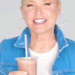 Xuxa Instagram - Já pensou poder tomar sorvete todo dia sem culpa? Na xBloom você pode! Zero caloria vazia, 100% vegetal, proteico e muuuuuiito gostoso! Deixa nos comentários qual sabor você sonha em ver aqui na xBloom em 2024! 😍 Comer bem, se sentir bem e fazer o bem - VEM! 💜🌱 *Sabores sujeitos à disponibilidade