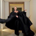 Xuxa Instagram - Pronta pro TikTok Awards 2023 ❤️💋❌ Fotos @bladmeneghel Make @edduhmakeup Roupa @michellyx