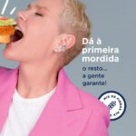 Xuxa Instagram - Arrasta pro lado e vem ver 3 motivos pra você dar a primeira mordida ainda hoje. Prometo que você vai amar! 💜